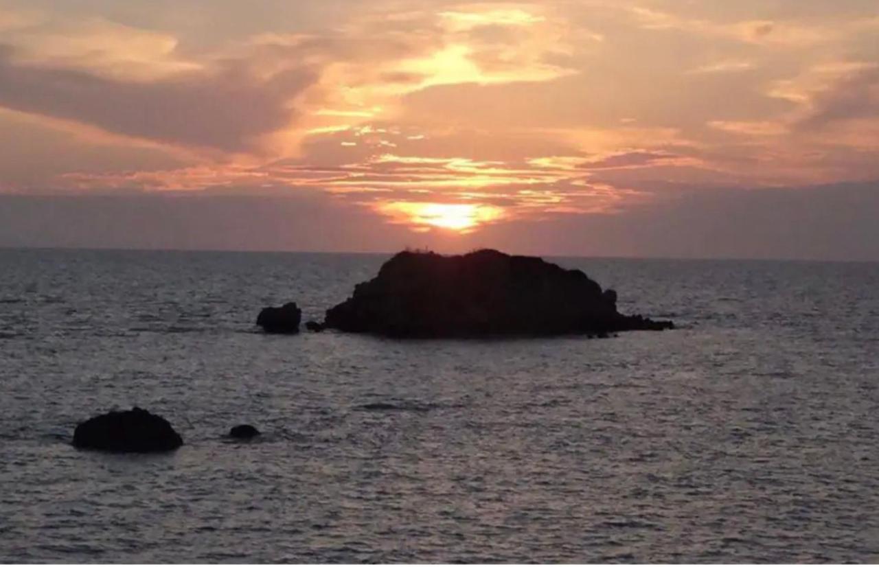 Stefanias Prasoudi Beach Ágios Matthaíos Exteriör bild