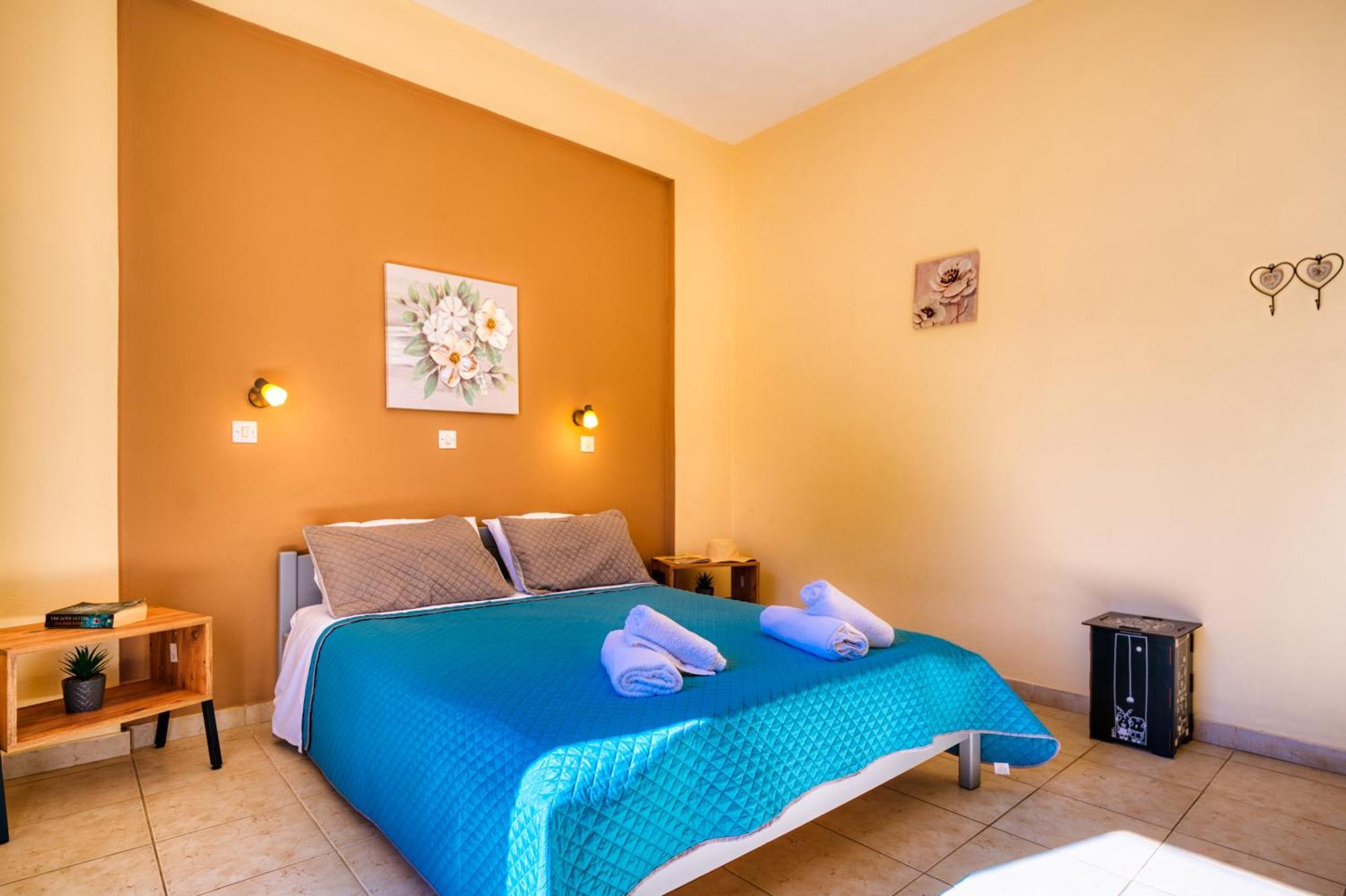 Stefanias Prasoudi Beach Ágios Matthaíos Exteriör bild